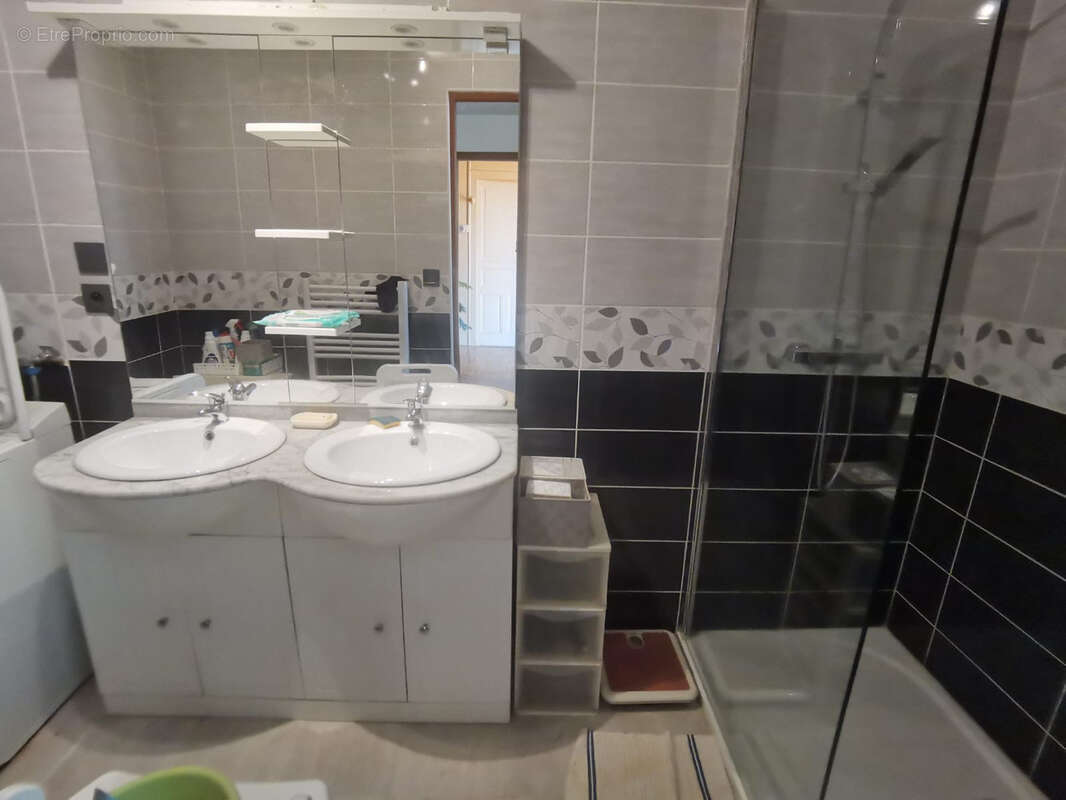 Maison à CHASSENEUIL-SUR-BONNIEURE