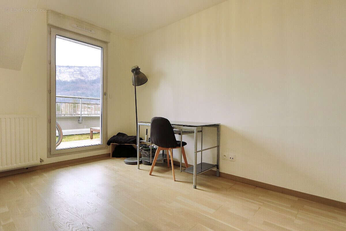 Chambre - Appartement à BONNEVILLE