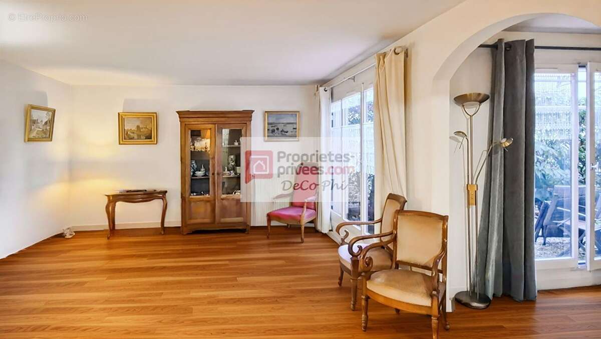 Appartement à VERSAILLES