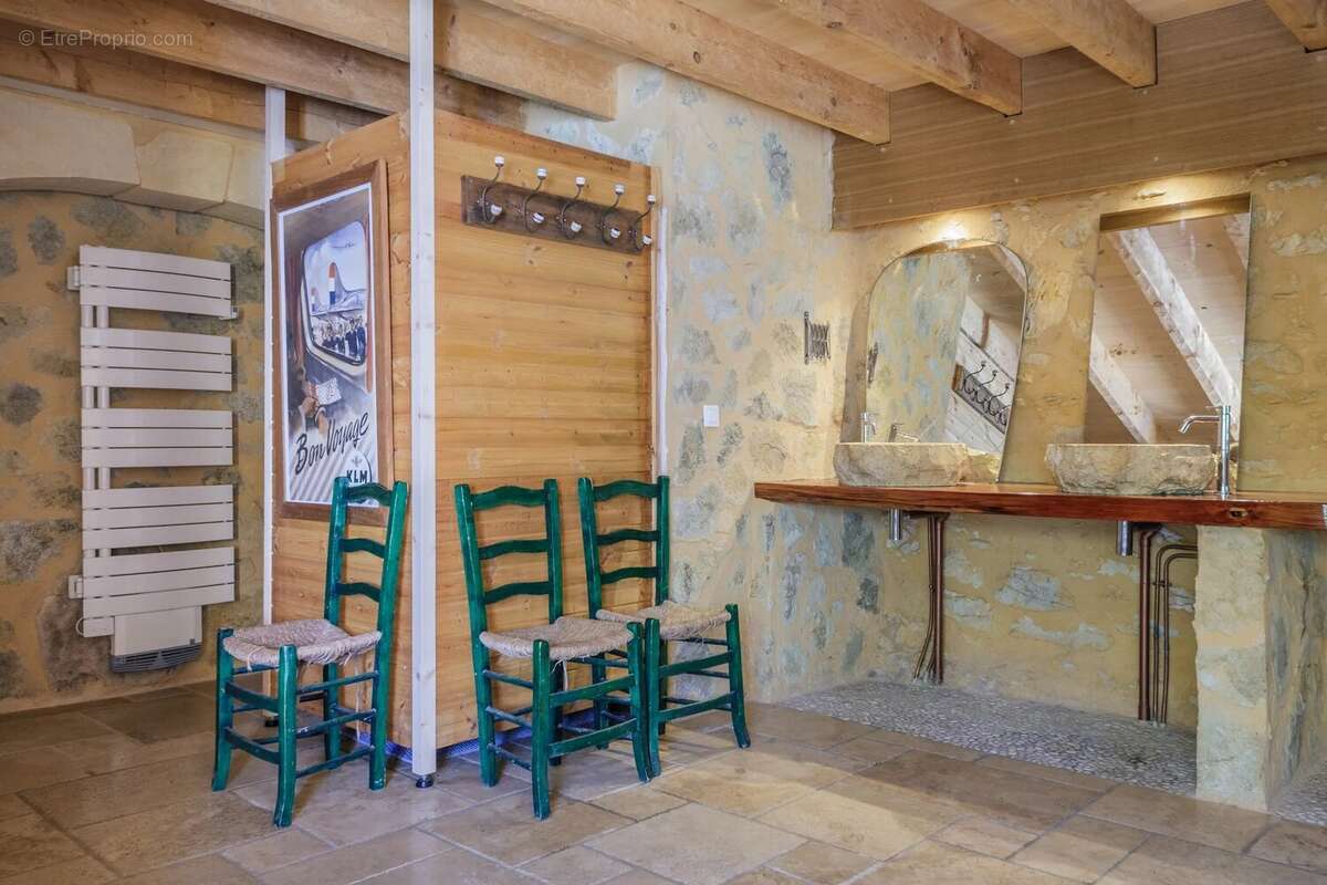 Charmante maison en pierre du Périgord avec piscine et vue sur la campagne - photo 11