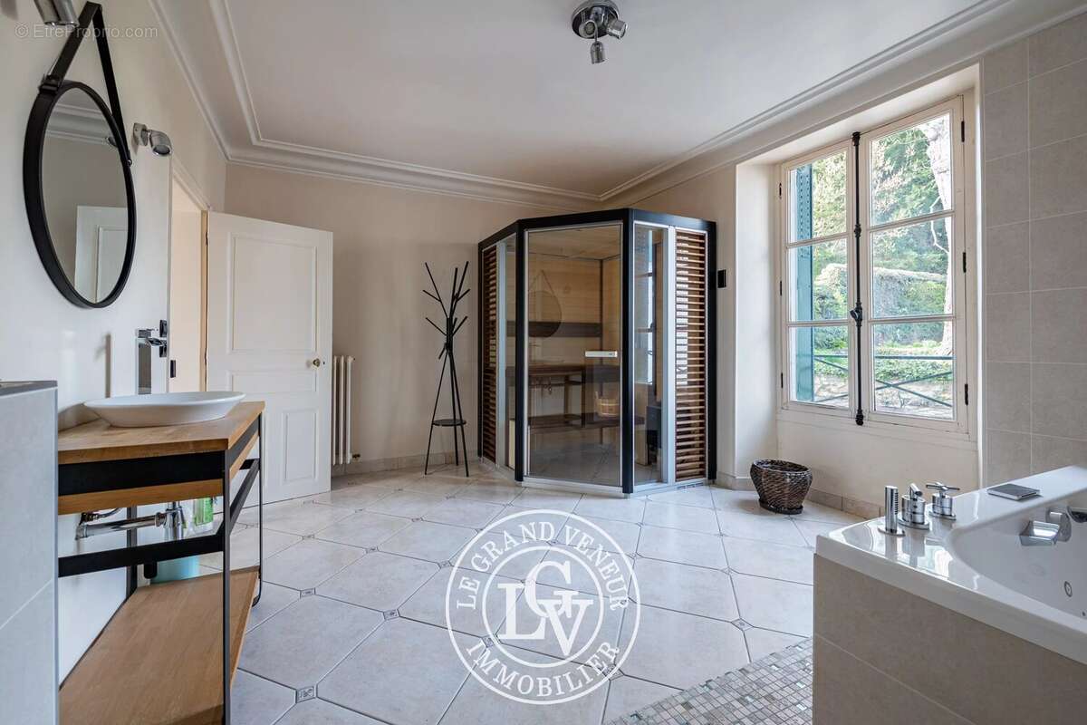 Maison à VULAINES-SUR-SEINE