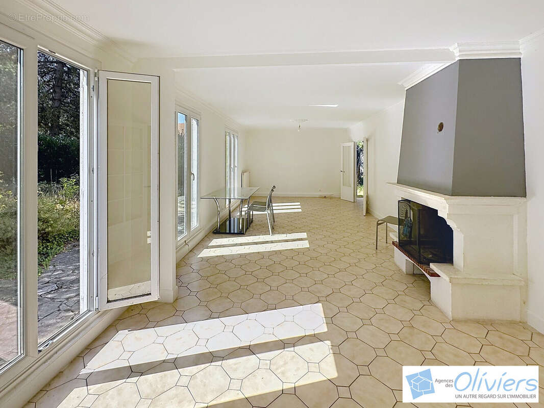 Maison 5 pièces 165 m² à vendre à Saint-Remy-Les-Chevreuse (78470) - photo 4