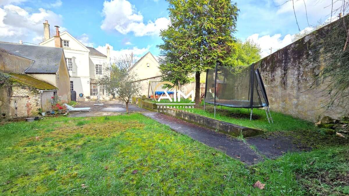 Maison à MONTLOUIS-SUR-LOIRE