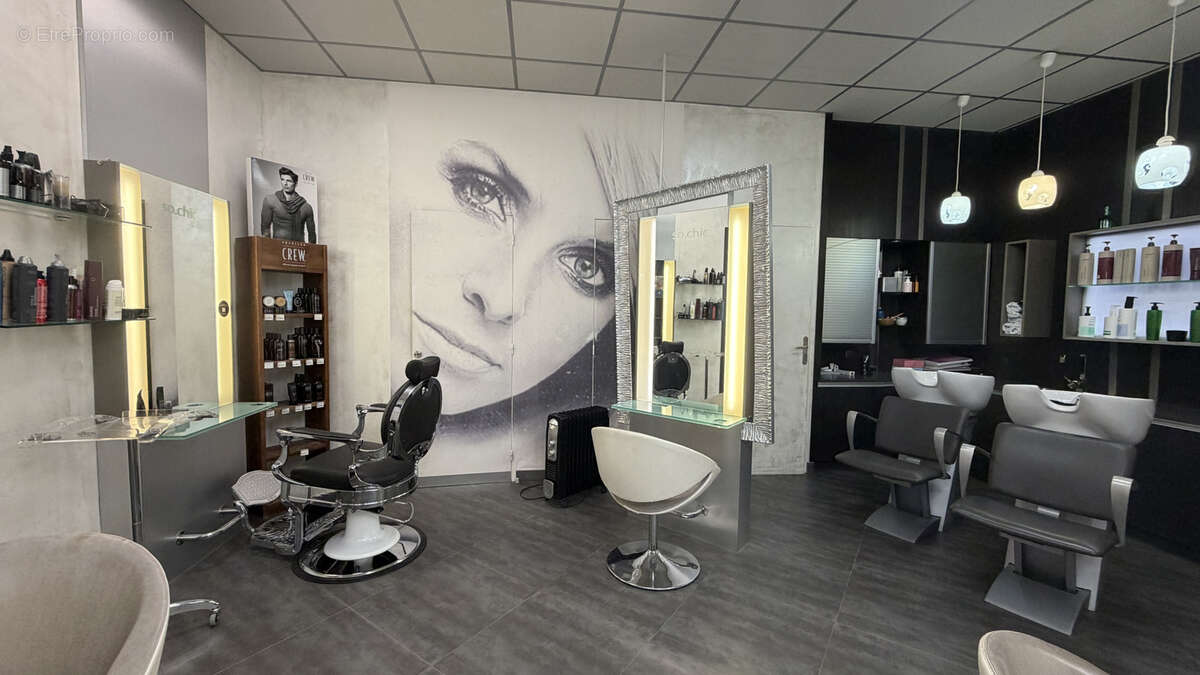 Commerce à VINON-SUR-VERDON