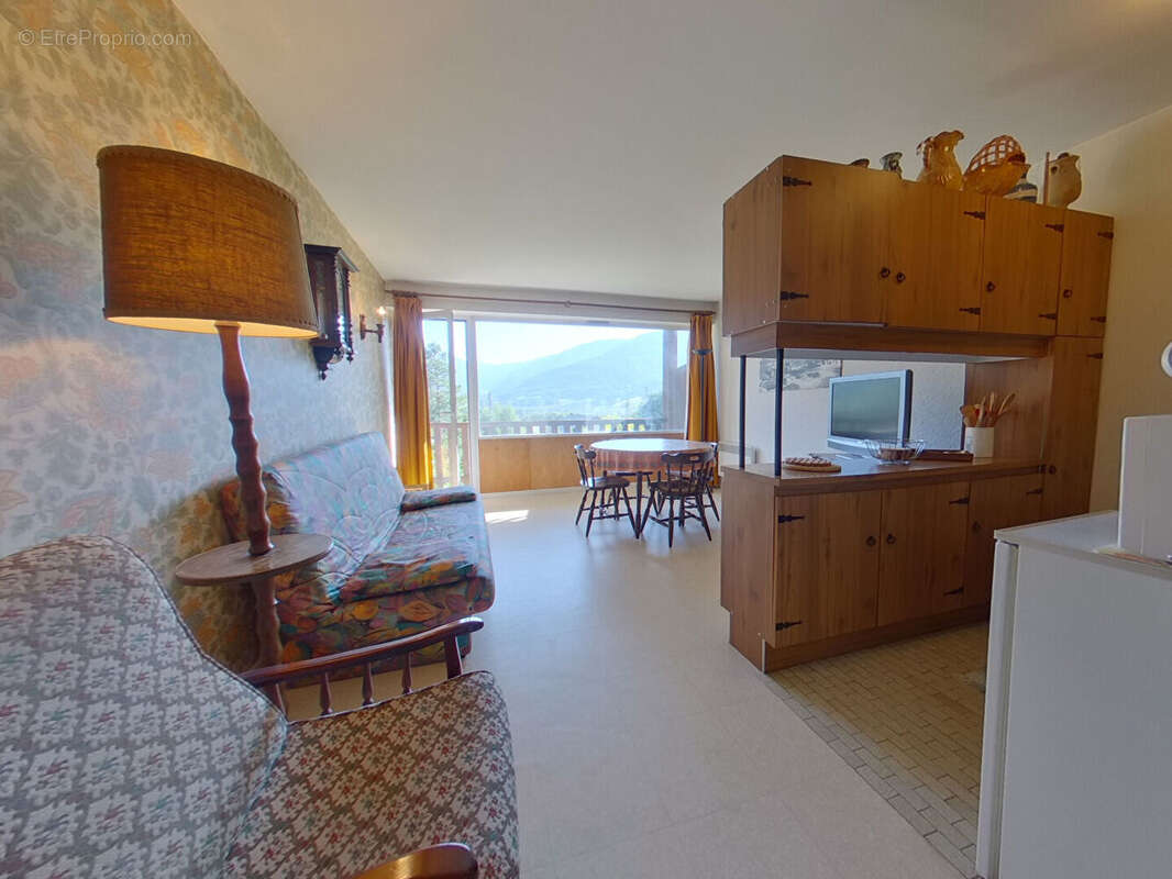 Appartement à SAINT-PONS