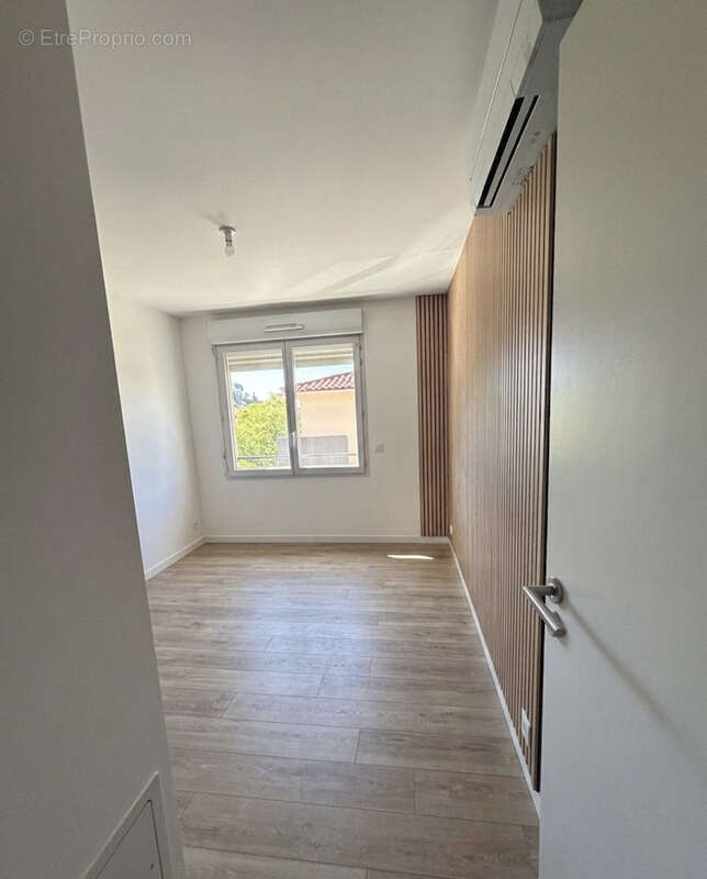 Appartement à SAINT-MARTIN-DU-VAR