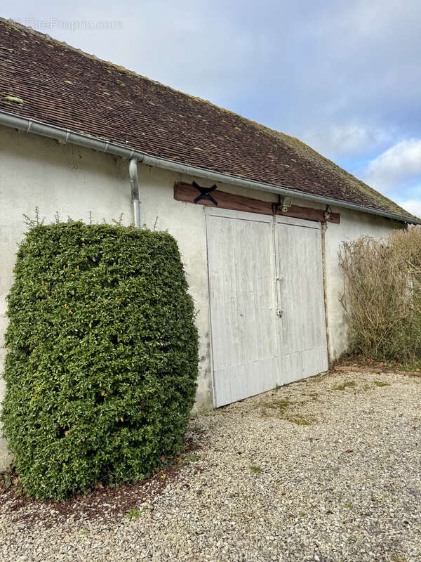 Maison à VIEILLES-MAISONS-SUR-JOUDRY