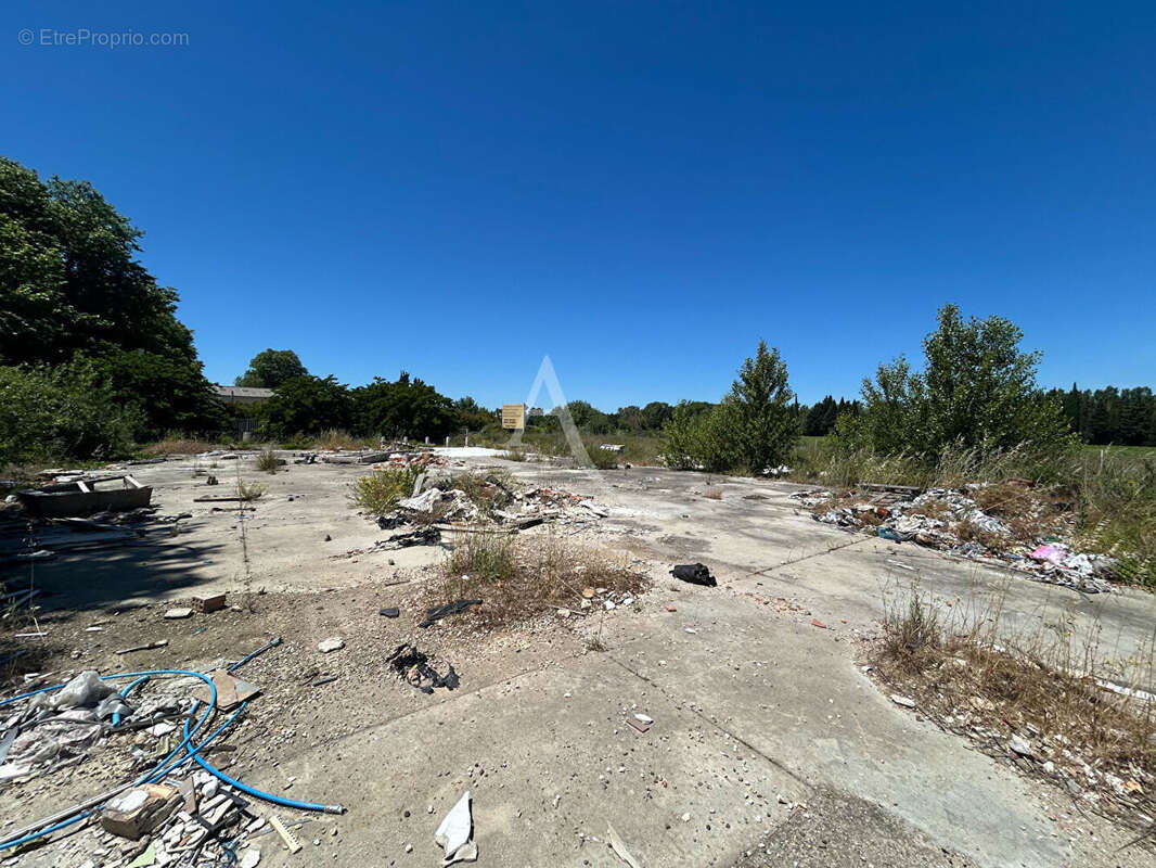 Terrain à CARCASSONNE