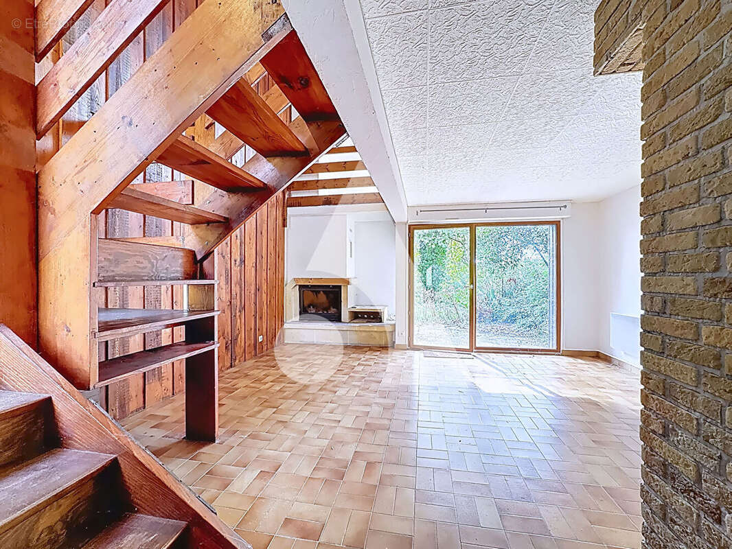 Maison à ROZIER-EN-DONZY