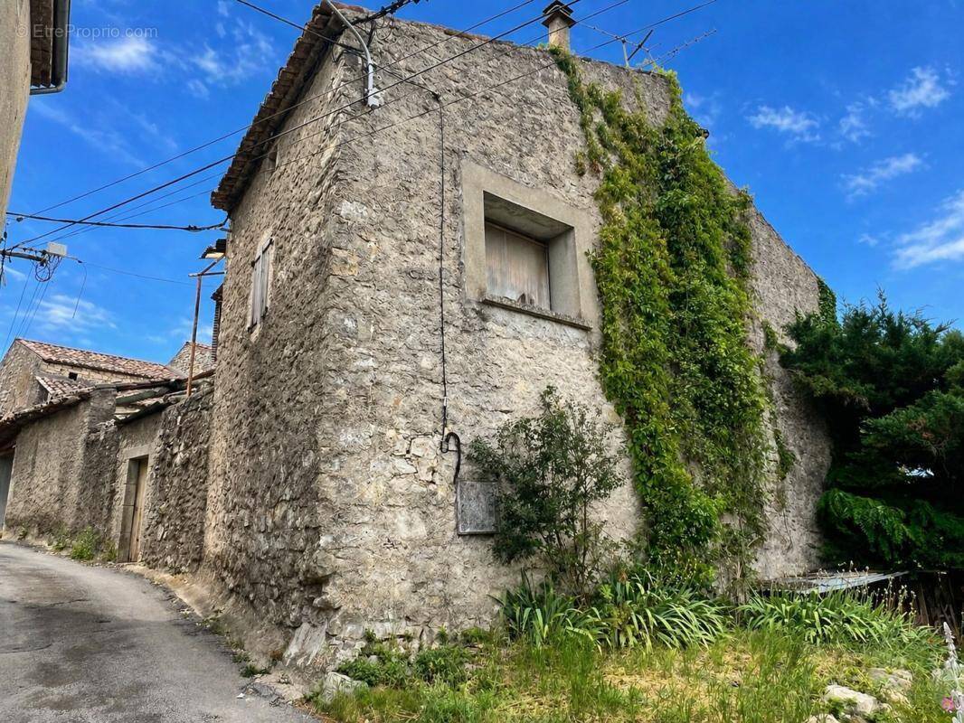 Maison à SAINT-ANDRE-DE-CRUZIERES