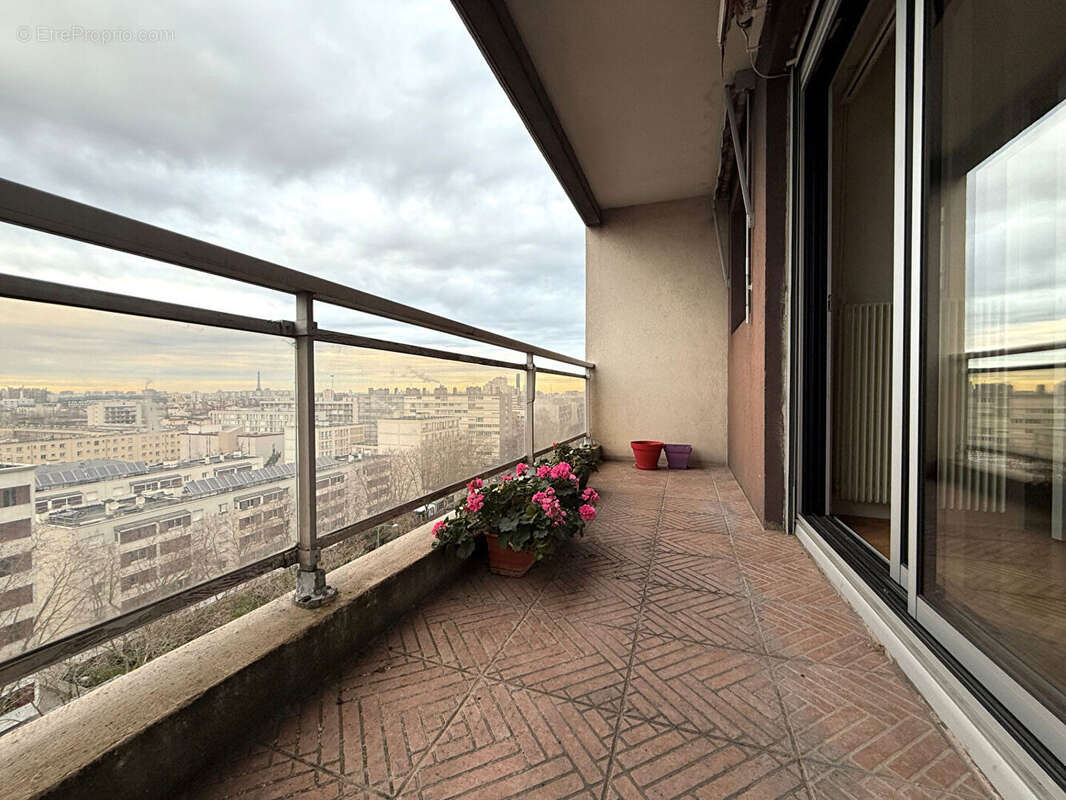 Appartement à MONTROUGE