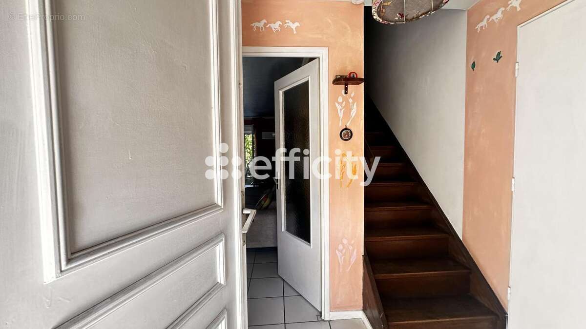 Maison 90 m² à Bollene  - photo 2