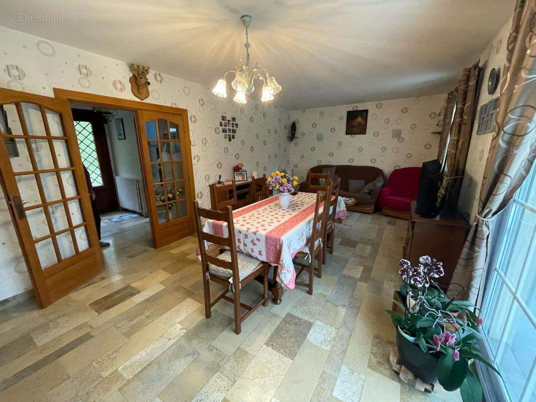 Maison à VALMONT