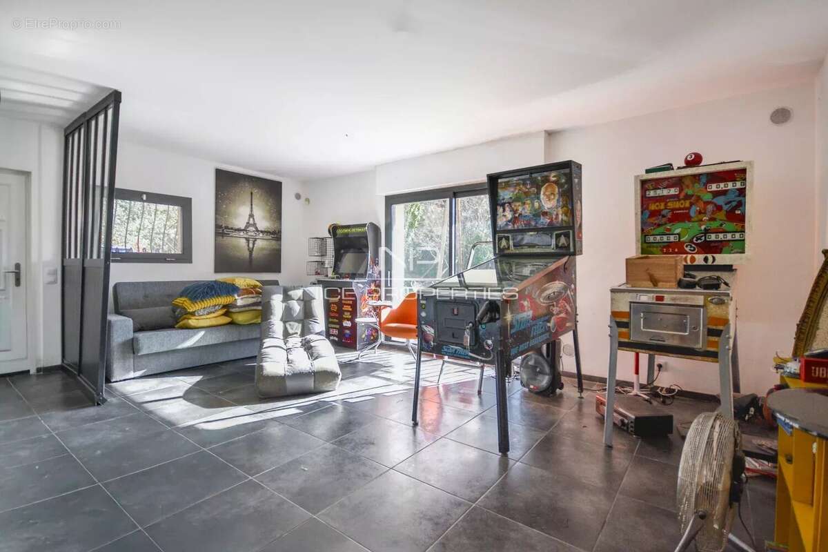 Maison à ROQUEBRUNE-CAP-MARTIN