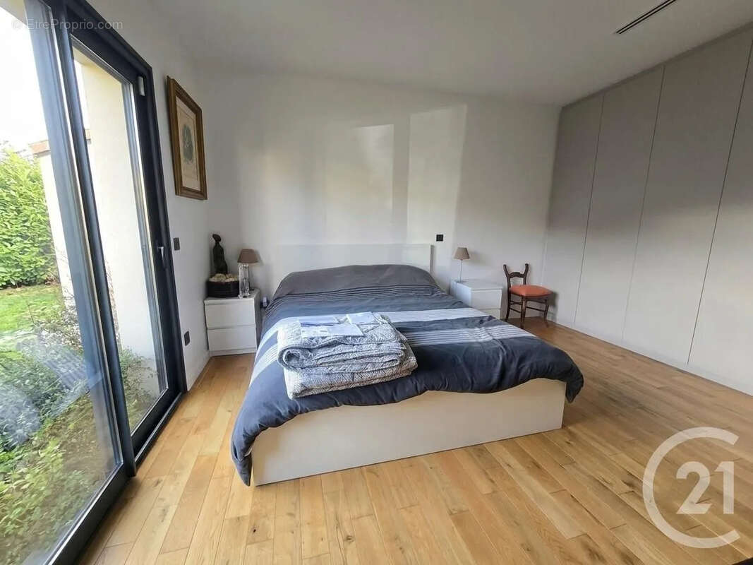 Appartement à MAISONS-ALFORT