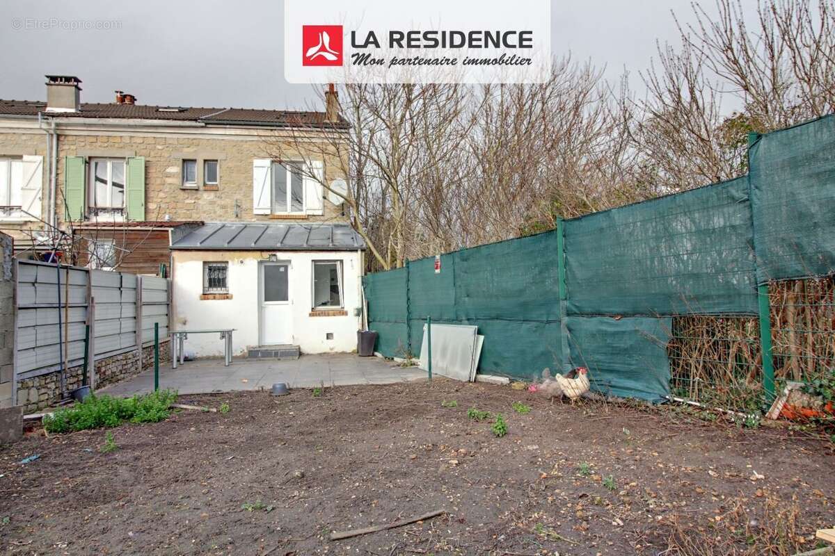 Maison à LES MUREAUX