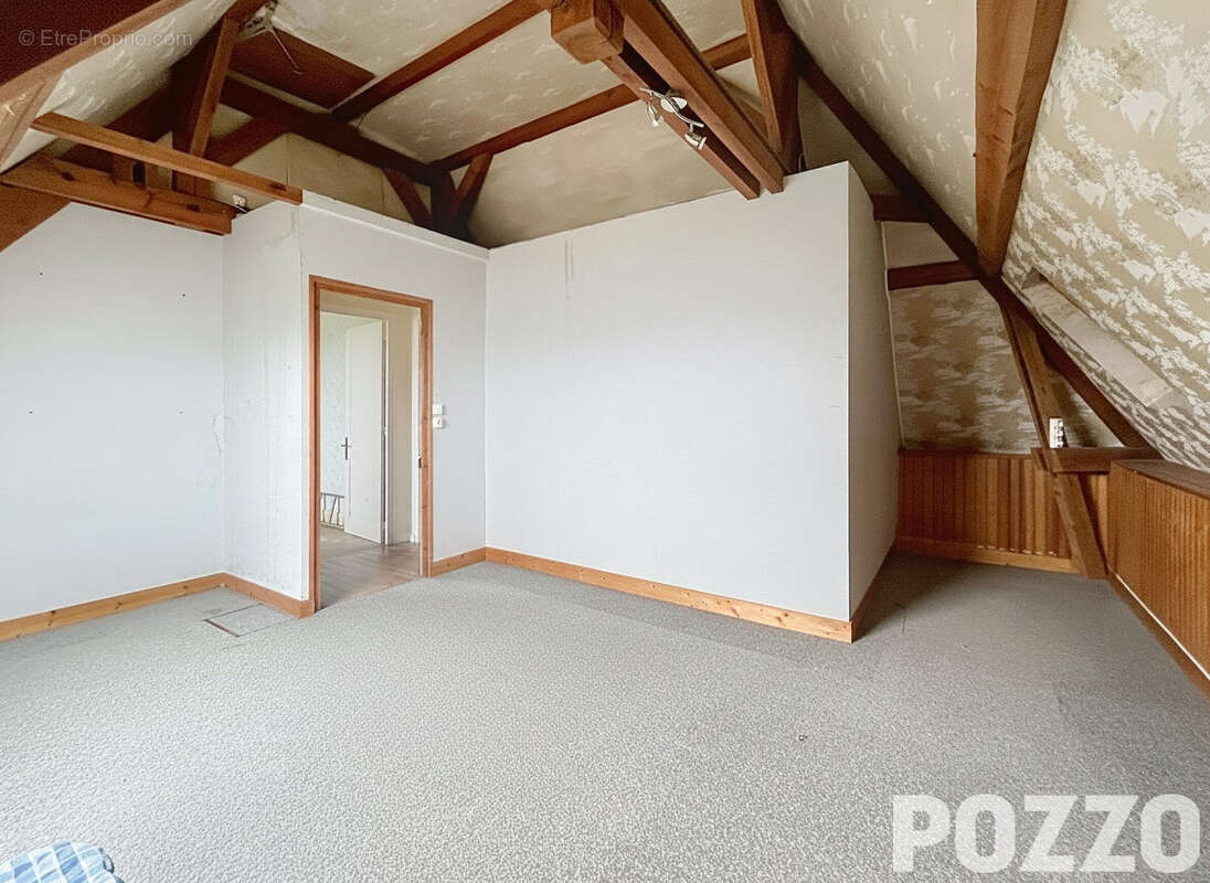 A vendre Maison de caractère  8 pièces terrain 4 404 m2  Douvres-la-Délivrande 14440 - photo 12