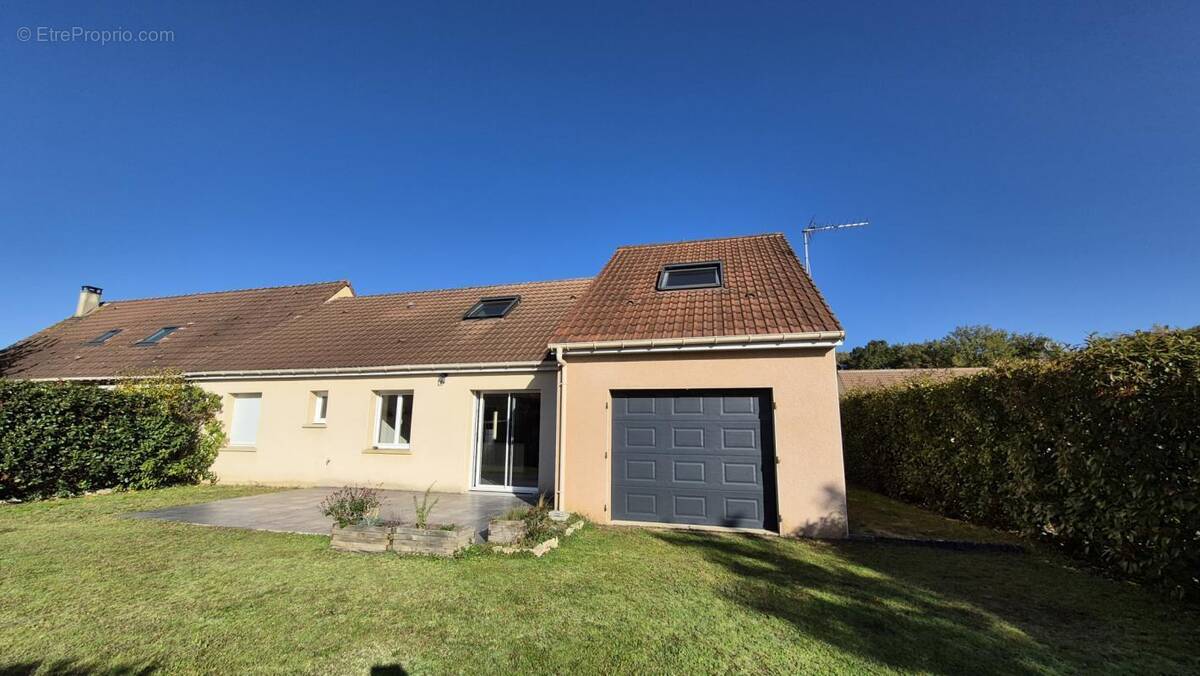 Maison à ROEZE-SUR-SARTHE