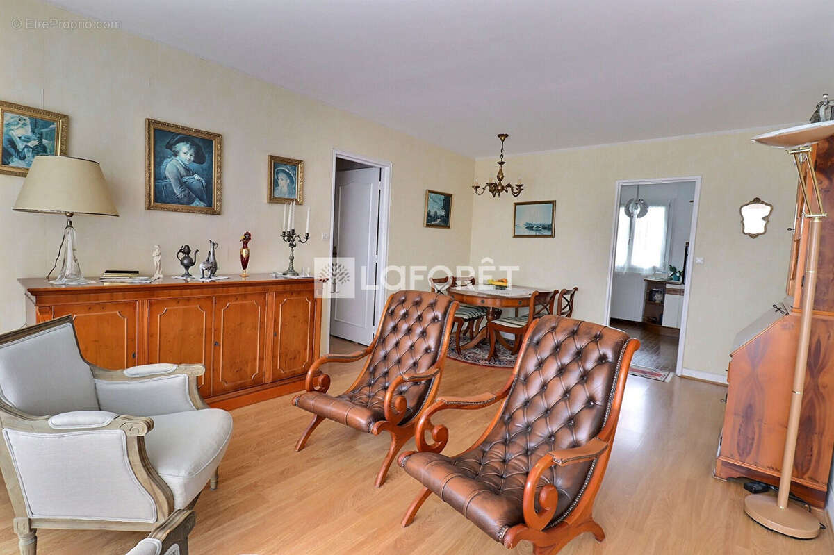 Appartement à VITRY-SUR-SEINE
