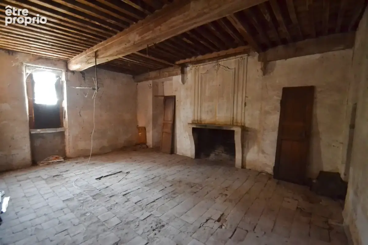 11  Kms de VICHY, très belle propriété à rénover - photo 17