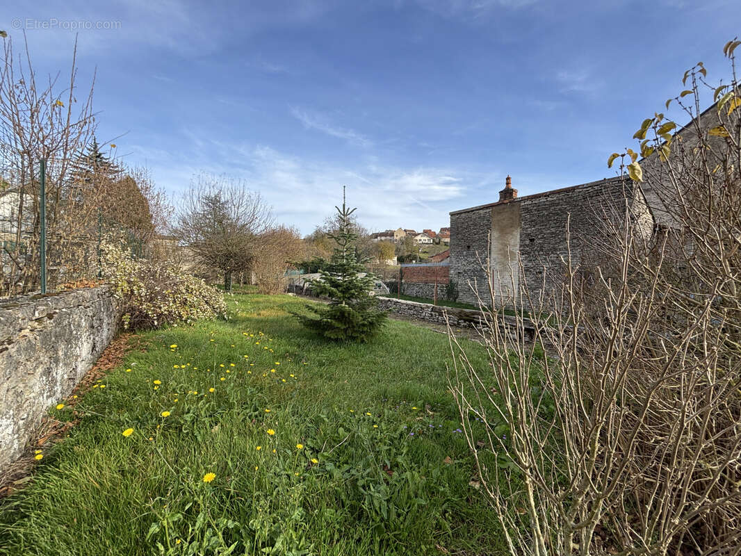 Maison à AIGNAY-LE-DUC