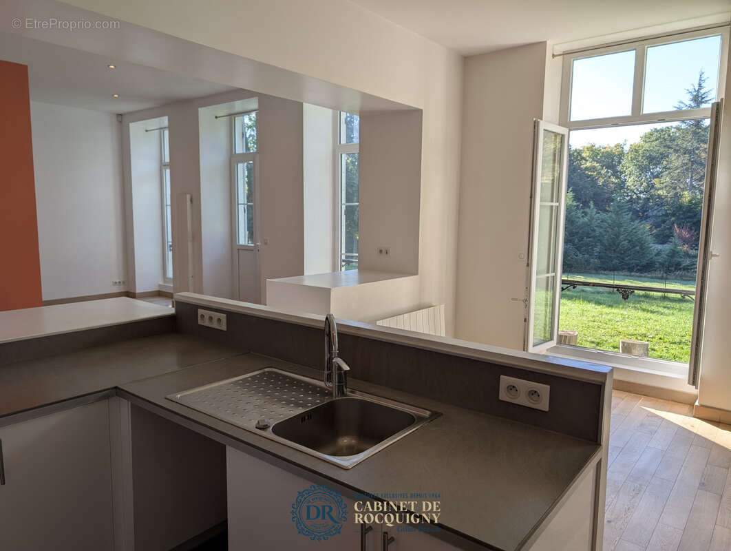 Appartement à SAINT-JEAN-DE-BRAYE