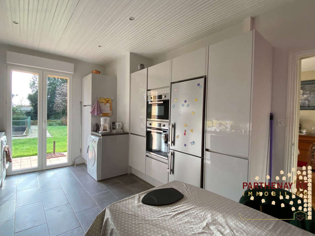 Maison à THENEZAY