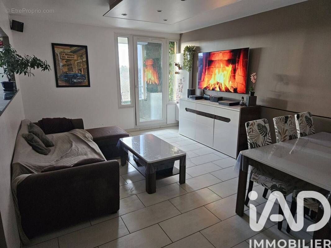 Photo 1 - Appartement à TORCY