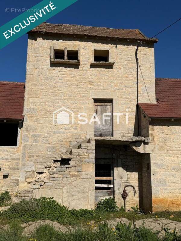 Photo 3 - Maison à LACAPELLE-LIVRON