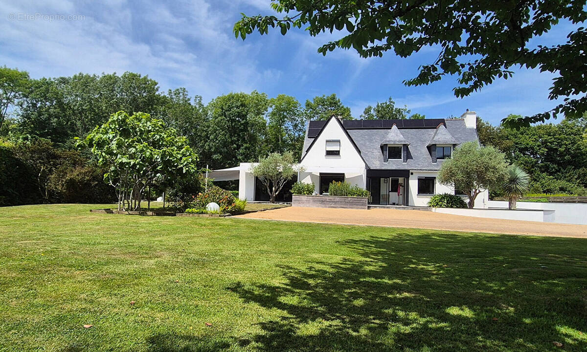 Maison à CLOHARS-CARNOET