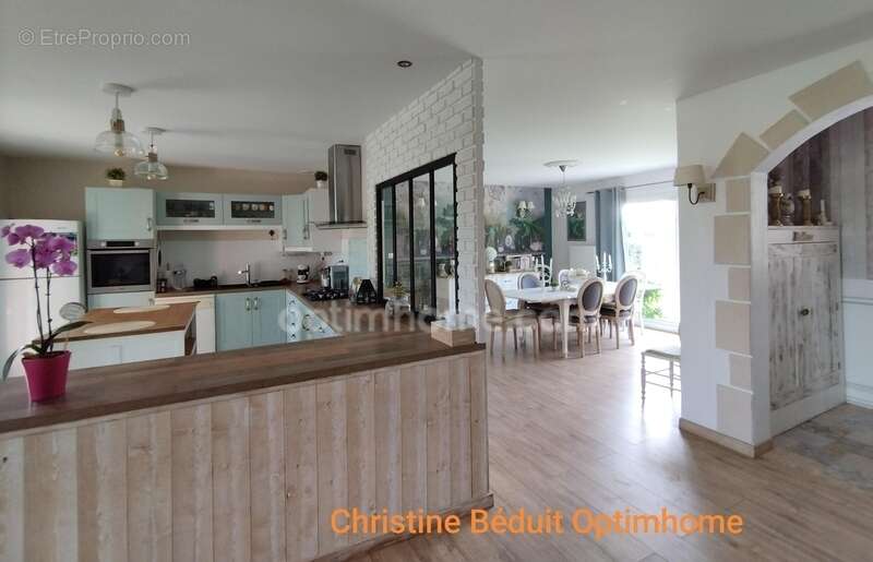 Maison à MARILLAC-LE-FRANC