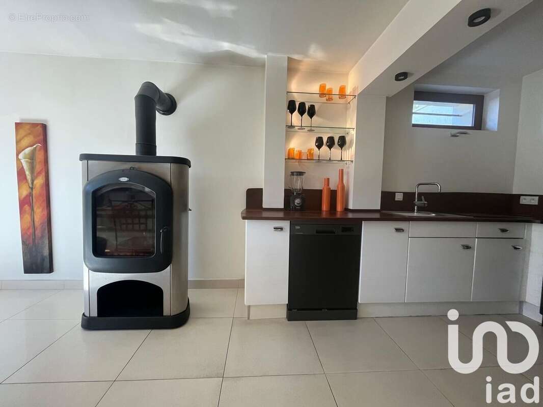 Photo 2 - Maison à TRUYES