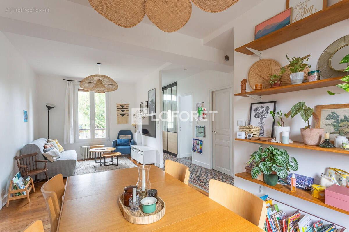 Maison à VIRY-CHATILLON