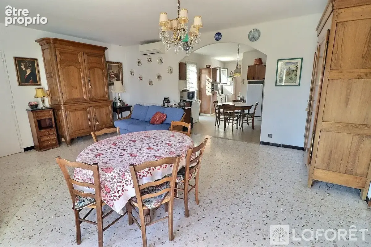 Hyères - Quartier recherché proche de la gare, Maison divisée en deux appartements - photo 7