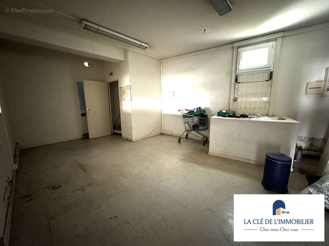 Commerce 120 m² à Quimper  - photo 4
