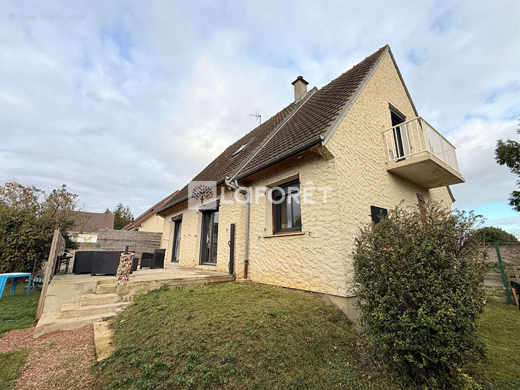 Maison à FRENOUVILLE