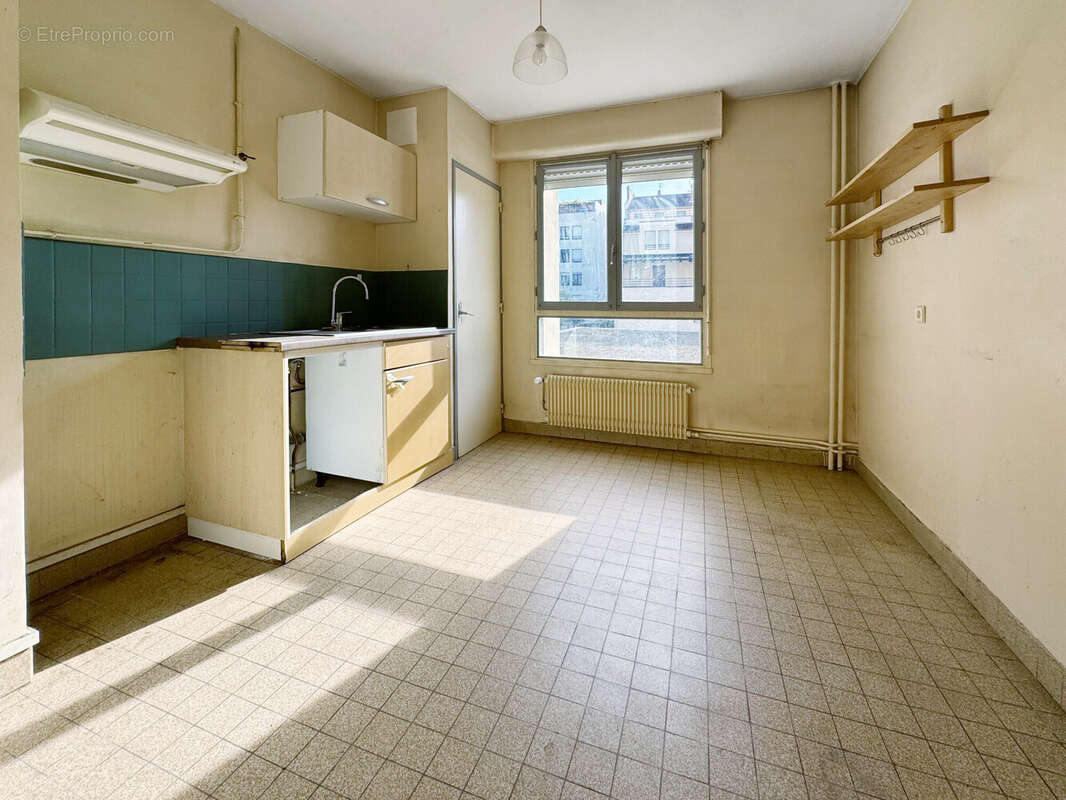 Cuisine - Appartement à LYON-9E