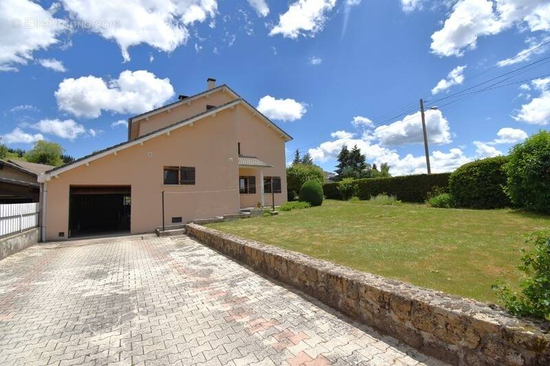 Maison à SAINT-AGREVE