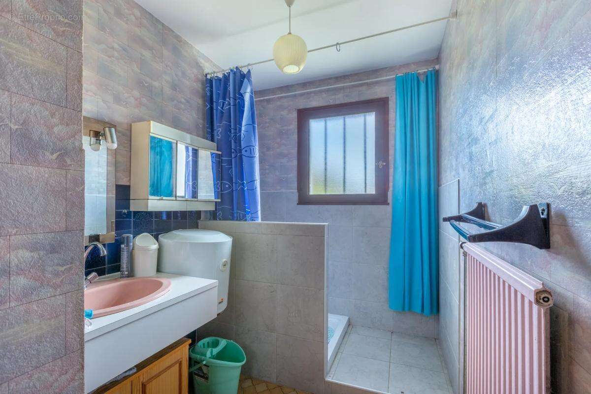 Maison à SAINT-BONNET-DE-MURE