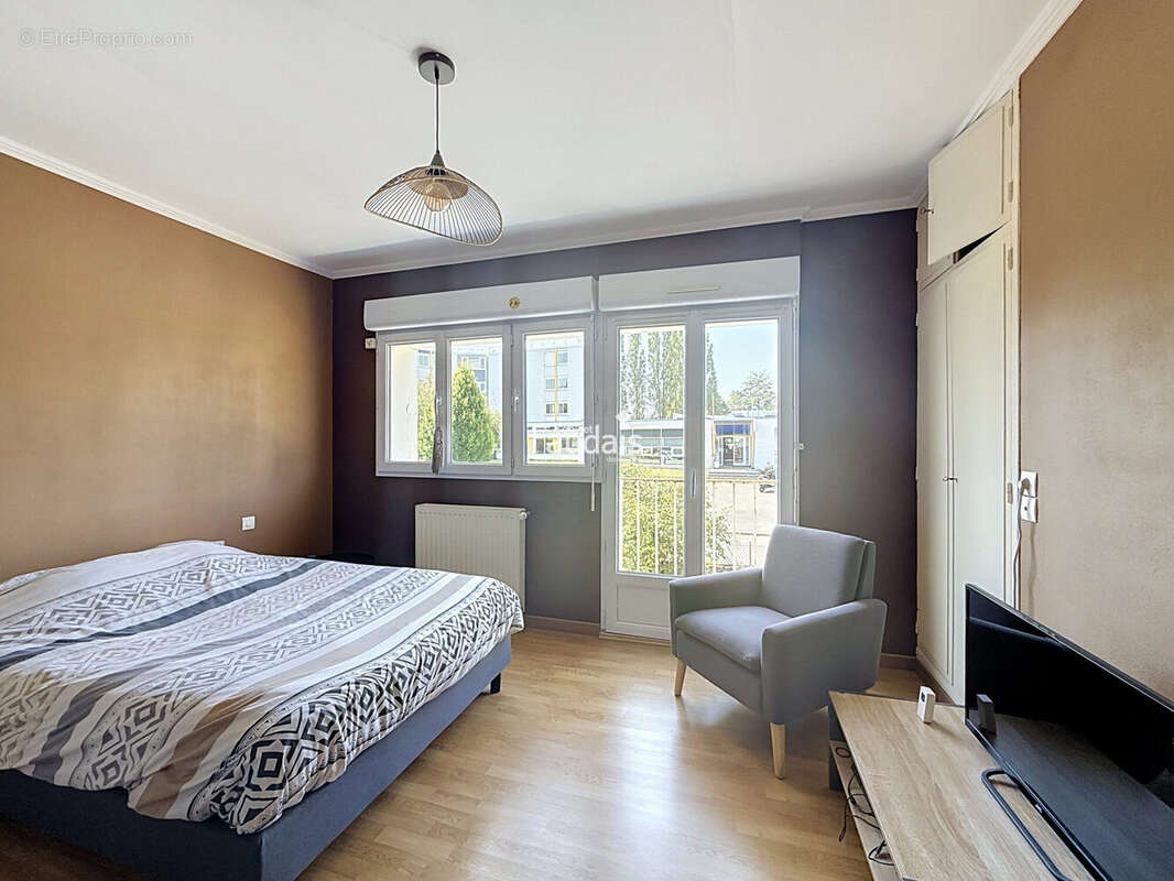 Maison 71 m² à Saint-Lo  - photo 8