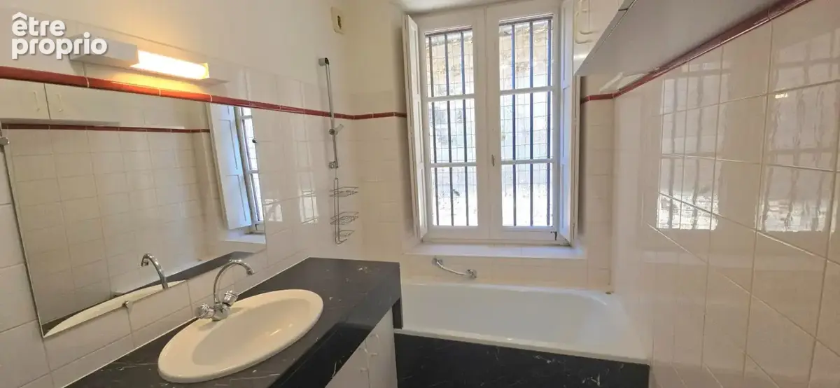 Appartement T3, résidence sécurisée avec ascenseur et cave privative - photo 13