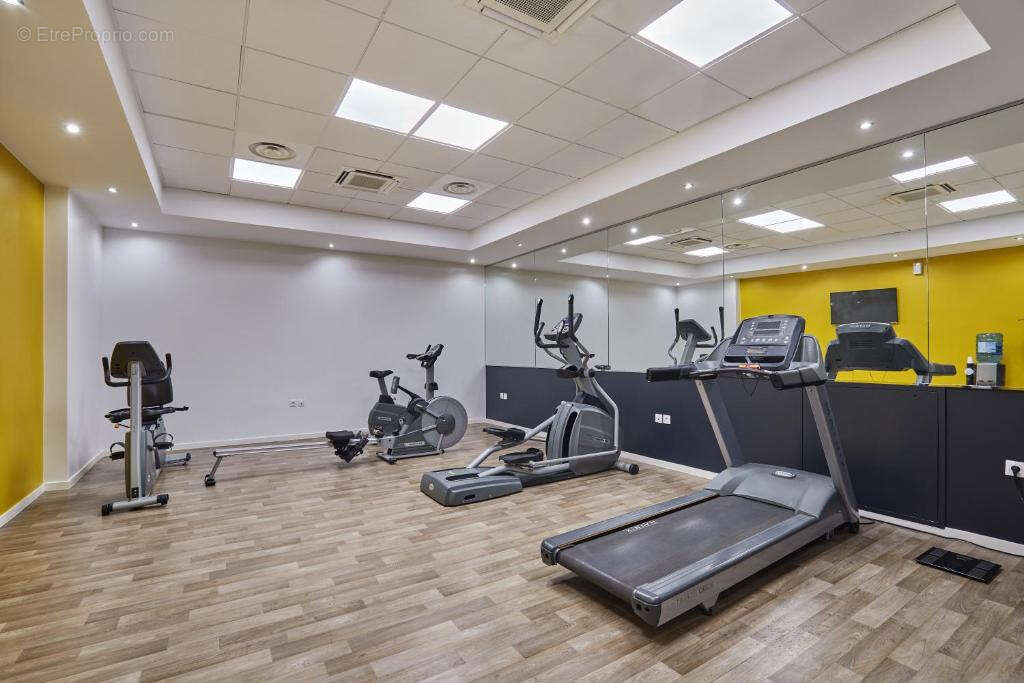 Appartement à LEVALLOIS-PERRET