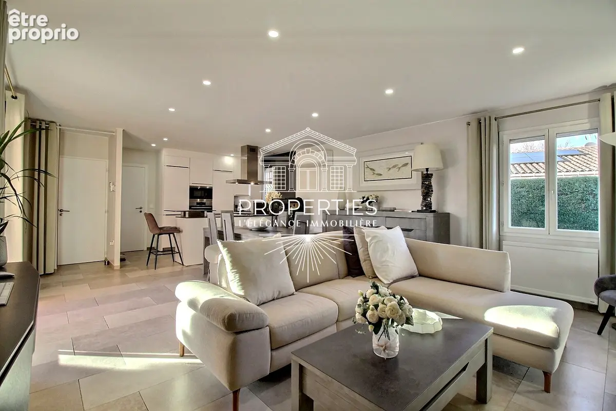 Bormes - maison de plain pied - 4 pieces - 3 chambres - piscine - garage - photo 4