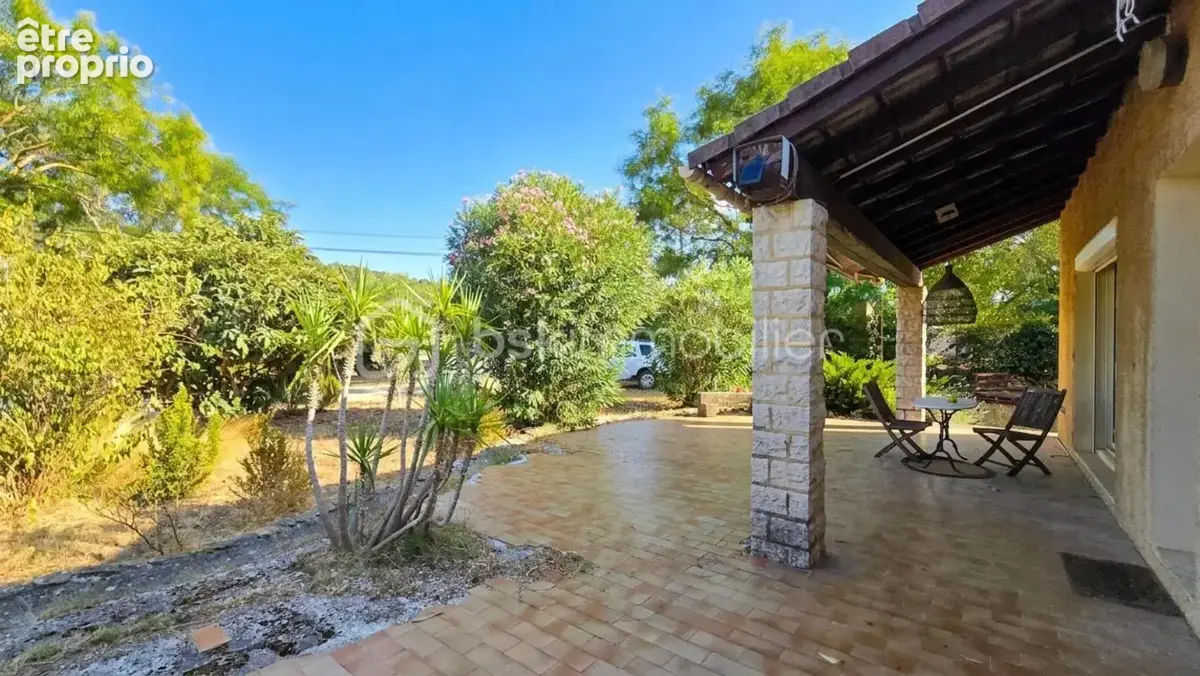 Maison T5 de 117 m² avec terrain de 1 342 m², DPE B et vie de plain-pied - photo 2