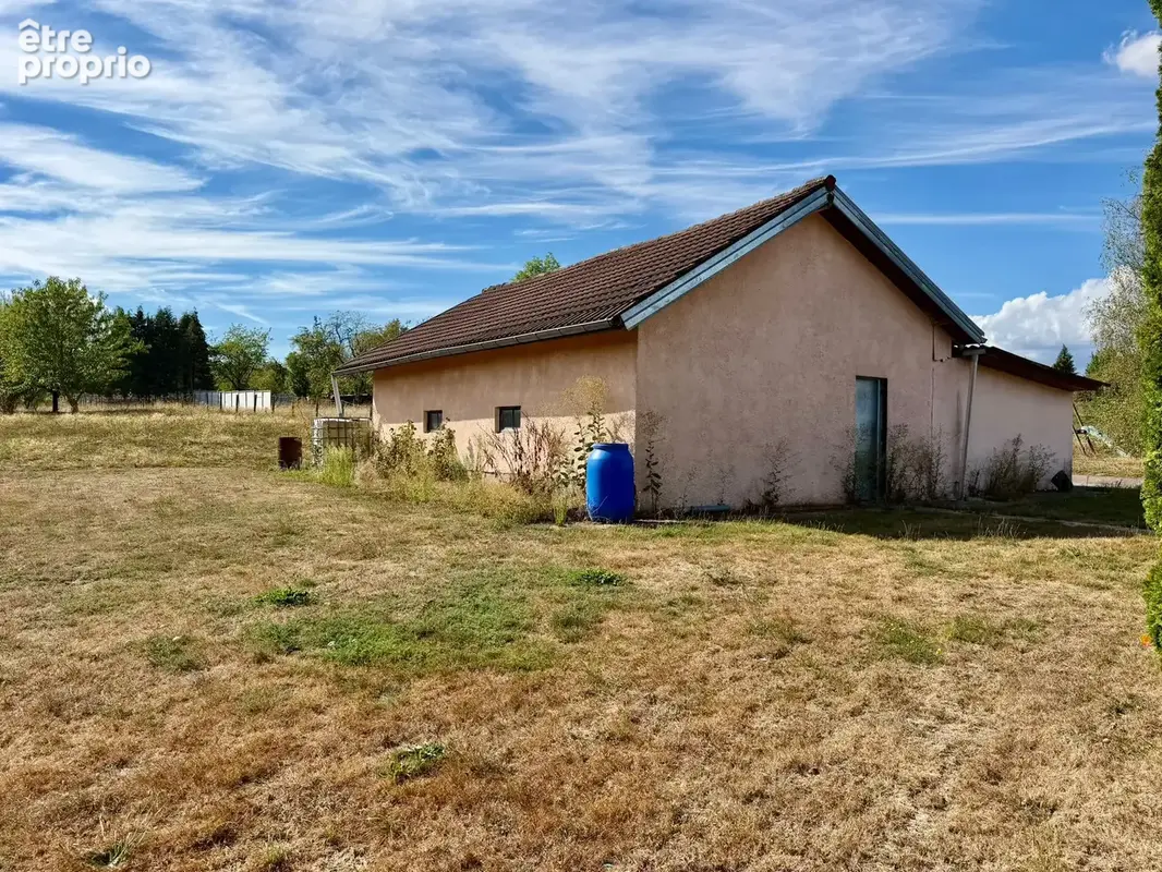 Vente propriété, pavillon +  bâtiment de 700 m2 env sur terrain de 2,12 ha LURE - photo 40