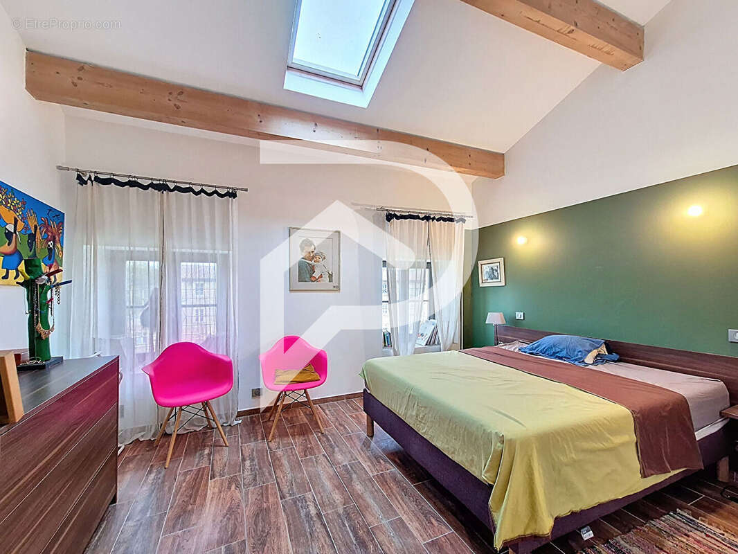 Appartement à MONTBOUCHER-SUR-JABRON