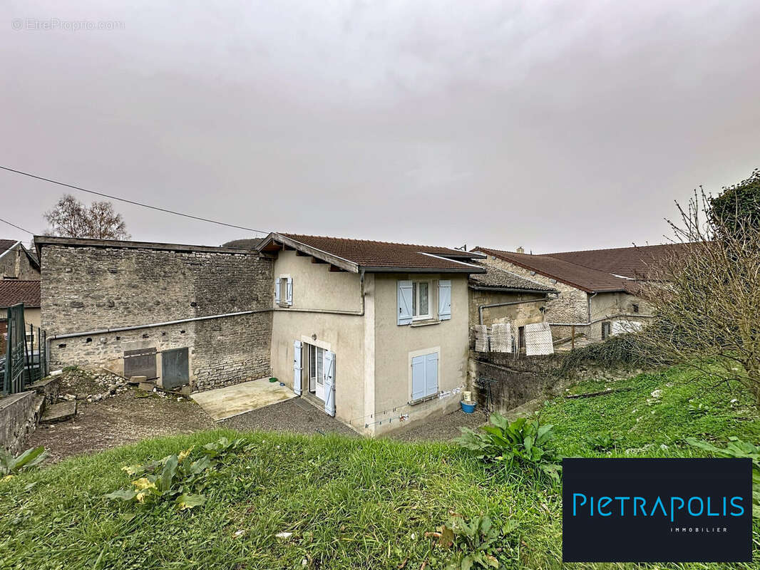 Maison à SAINT-URBAIN-MACONCOURT