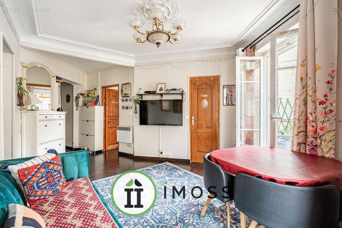 Appartement à PARIS-18E
