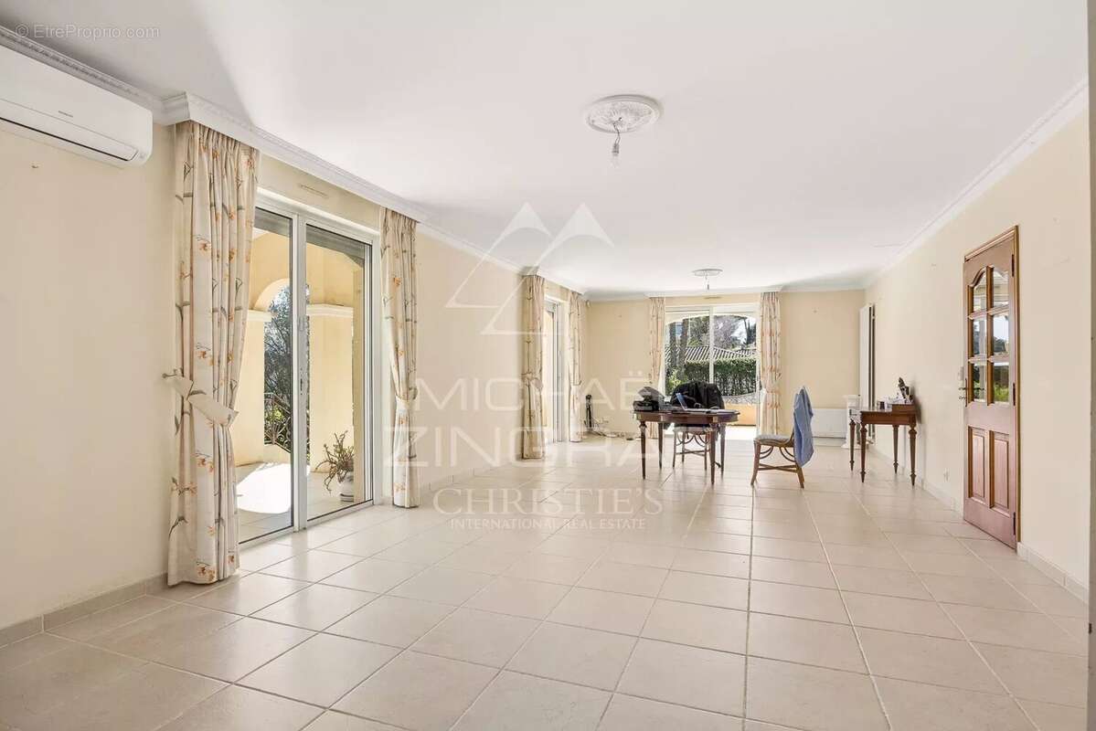 Maison à ANTIBES