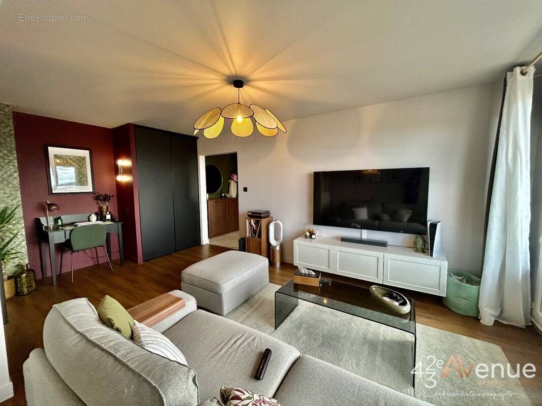 Appartement à SAINT-ETIENNE